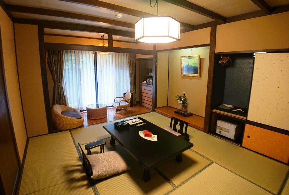 Kasuga Hotel Nara Exteriör bild